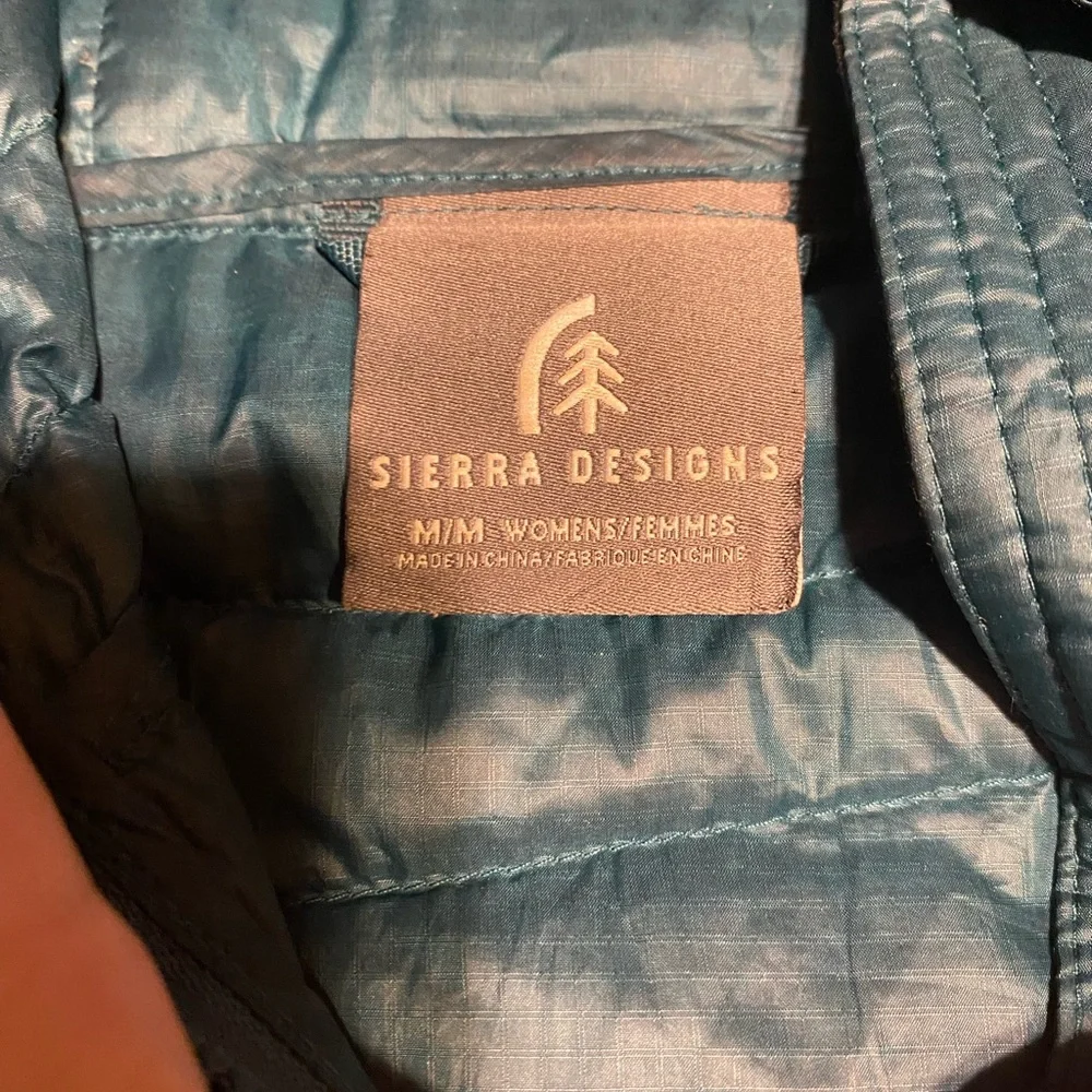 Women's Quilted Hooded Vest - Teal - Picture 4 of 6